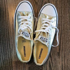 Brand New Converse unisex low top chuck taylor Gold size 12 Mens and 14 Womens